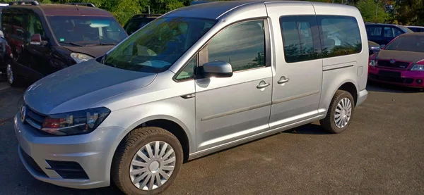 Volkswagen Caddy 2.0 TDI Maxi 7 míst - foto 16
