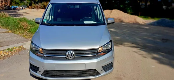 Volkswagen Caddy 2.0 TDI Maxi 7 míst - foto 18