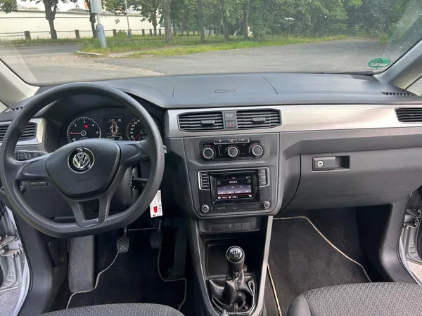 Volkswagen Caddy 2.0 TDI Maxi 7 míst - foto 21
