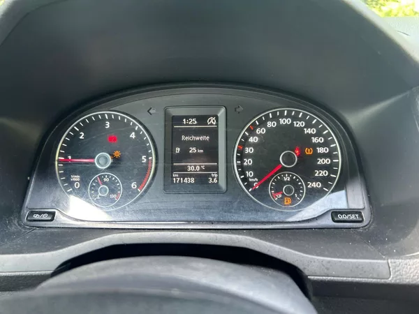 Volkswagen Caddy 2.0 TDI Maxi 7 míst - foto 22