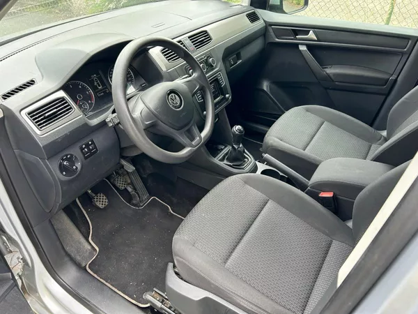 Volkswagen Caddy 2.0 TDI Maxi 7 míst - foto 26