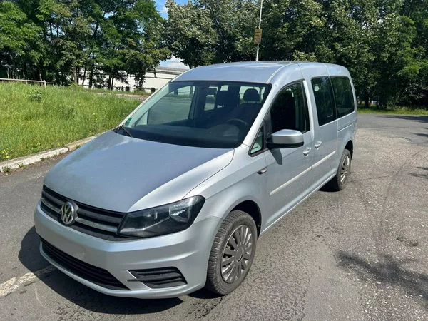 Volkswagen Caddy 2.0 TDI Maxi 7 míst - foto 4