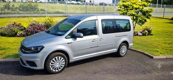 Volkswagen Caddy 2.0 TDI Maxi 7 míst - foto 46
