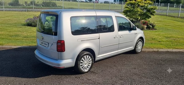 Volkswagen Caddy 2.0 TDI Maxi 7 míst - foto 58