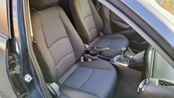 Mazda 2 1.5 66 kw servisní historie - foto 25