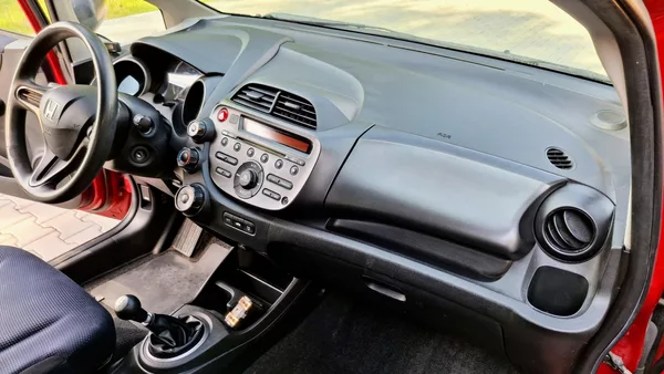Honda Jazz 1.2 benzin 66 kw Facelit - foto 23