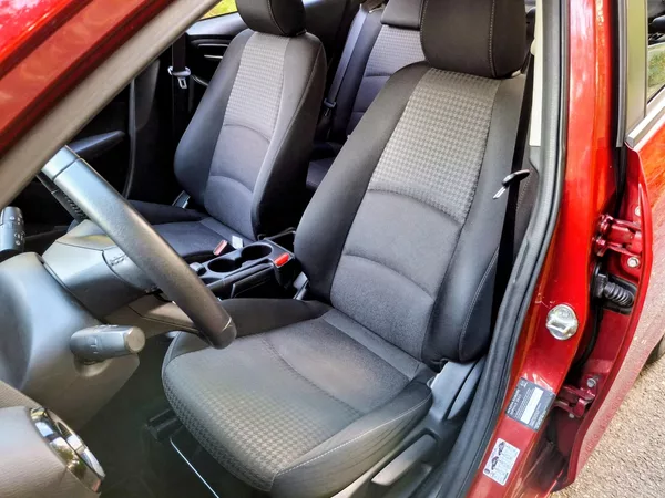 Mazda 2 1.5 benzin - foto 12