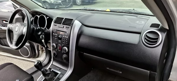 Suzuki Grand Vitara 2.0 4x4 servisní historie - foto 44
