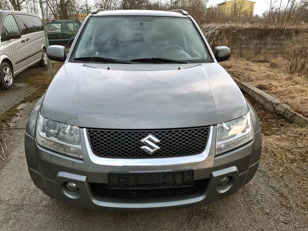 Suzuki Grand Vitara 2.0 benzin Rezervace - foto 13