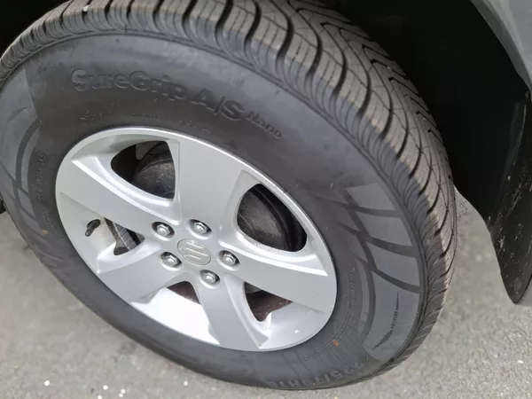 Suzuki Grand Vitara 2.0 benzin Rezervace - foto 18