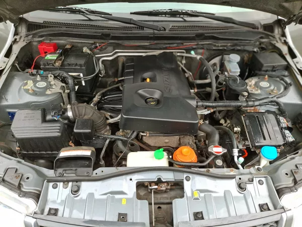 Suzuki Grand Vitara 2.0 benzin Rezervace - foto 20