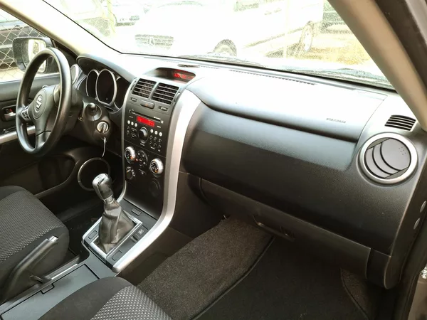 Suzuki Grand Vitara 2.0 benzin Rezervace - foto 26