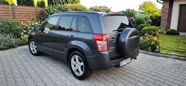 Suzuki Grand Vitara 2.0 benzin Rezervace - foto 43