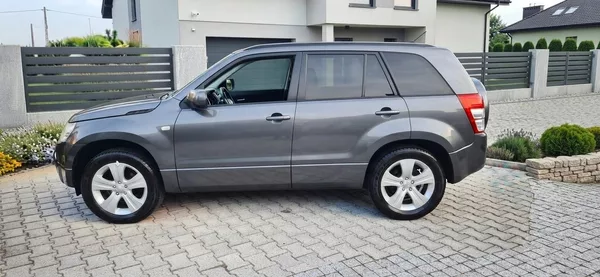 Suzuki Grand Vitara 2.0 benzin Rezervace - foto 47