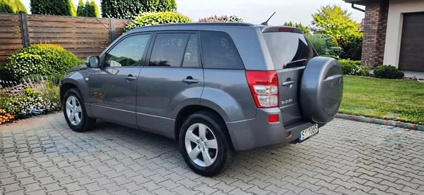 Suzuki Grand Vitara 2.0 benzin Rezervace - foto 48