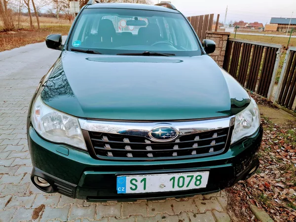 Subaru Forester 2.0 110 kw 4x4 Rezervace - foto 23