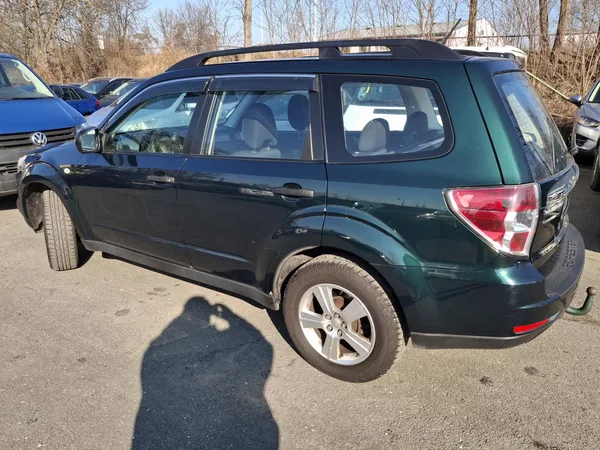 Subaru Forester 2.0 110 kw 4x4 Rezervace - foto 4