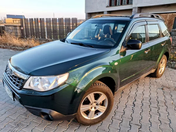 Subaru Forester 2.0 110 kw 4x4 Rezervace - foto 8