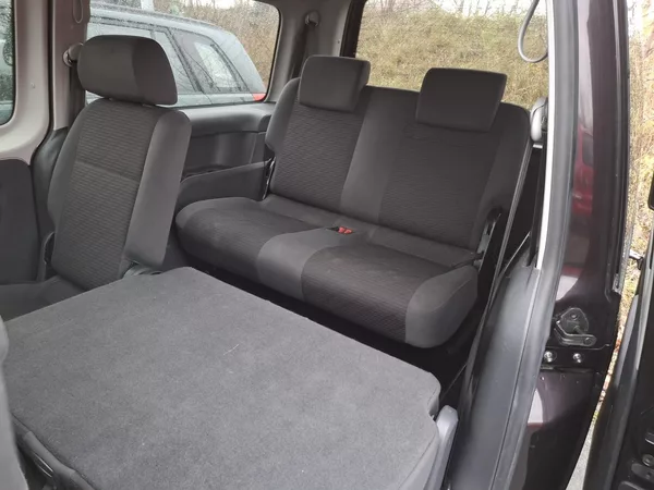 Volkswagen Caddy Maxi TDI 4x4 7 míst - foto 17