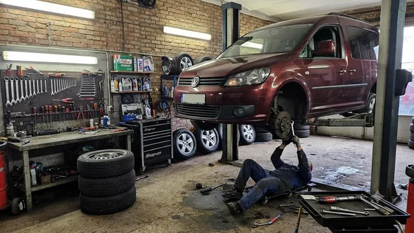 Volkswagen Caddy Maxi TDI 4x4 7 míst - foto 48