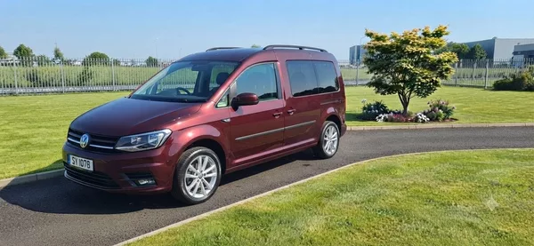Volkswagen Caddy Maxi TDI 4x4 7 míst - foto 67
