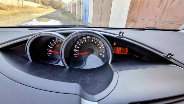 Toyota Verso 1.6 97 kw Facelit 1. majitel - foto 14