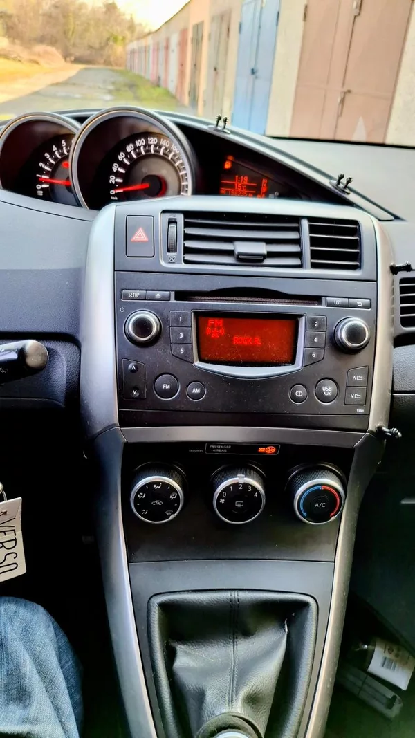 Toyota Verso 1.6 97 kw Facelit 1. majitel - foto 15