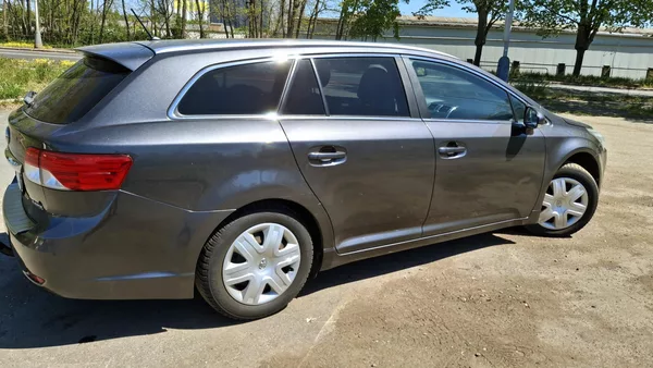 Toyota Avensis 1.8 VVT-I - foto 6
