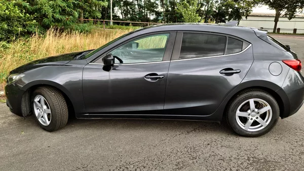 Mazda 3 1.5 benzin - foto 4