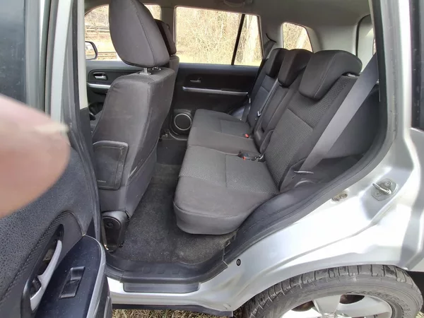 Suzuki Grand Vitara 2.0 benzin 103 kw 4x4 - foto 14
