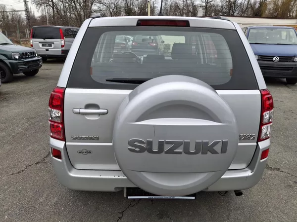 Suzuki Grand Vitara 2.0 benzin 103 kw 4x4 - foto 4