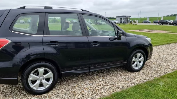 Subaru Forester 2.0 benzin 110 kw 4x4 - foto 15