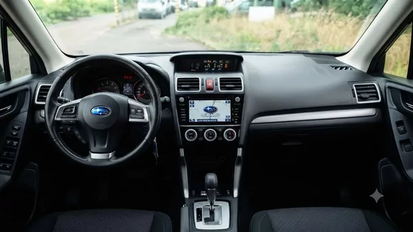 Subaru Forester 2.0 benzin 110 kw 4x4 - foto 18