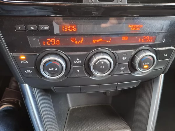 Mazda CX-5 2.0 benzin Rezervace - foto 38