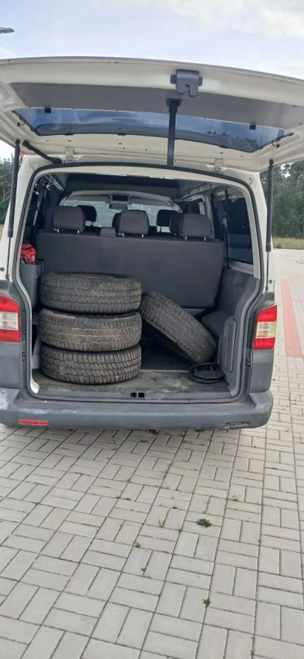 Volkswagen Transporter 1.9 TDI L2 H2 9míst LONG - foto 11