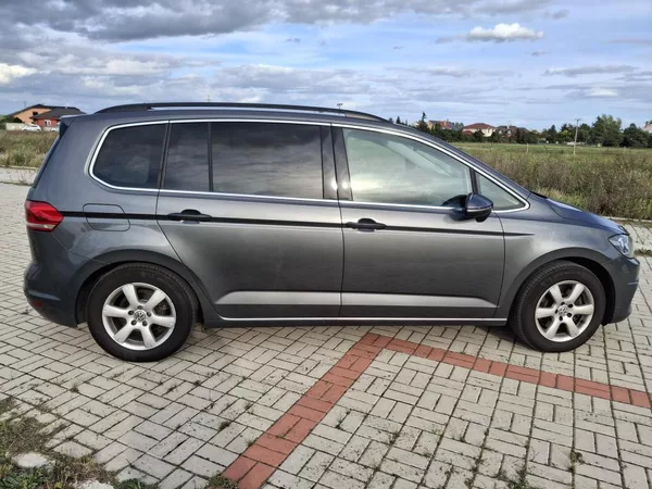 Volkswagen Touran 1.4 TSI KOMFORT 7 míst - foto 12