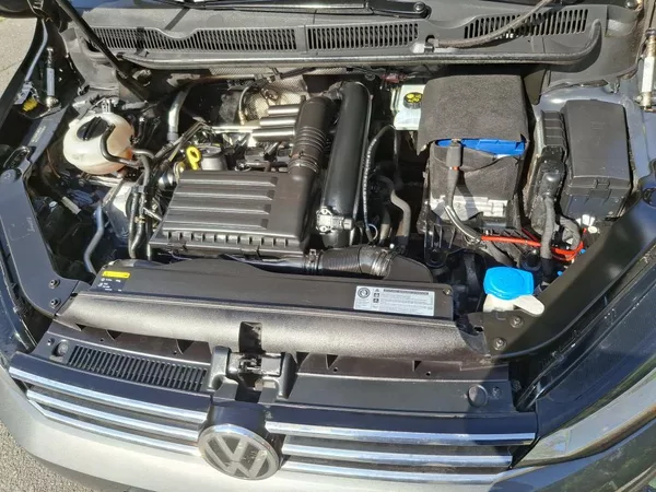 Volkswagen Touran 1.4 TSI KOMFORT 7 míst - foto 24