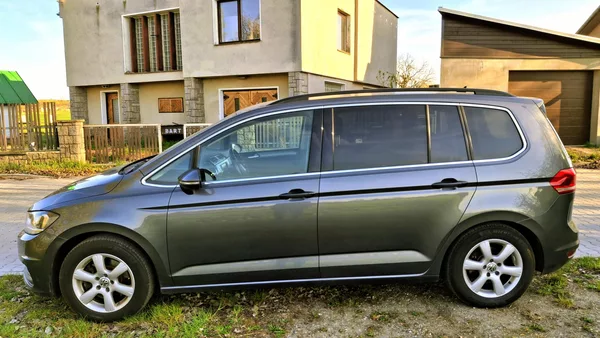 Volkswagen Touran 1.4 TSI KOMFORT 7 míst - foto 3