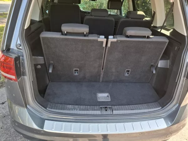 Volkswagen Touran 1.4 TSI KOMFORT 7 míst - foto 36