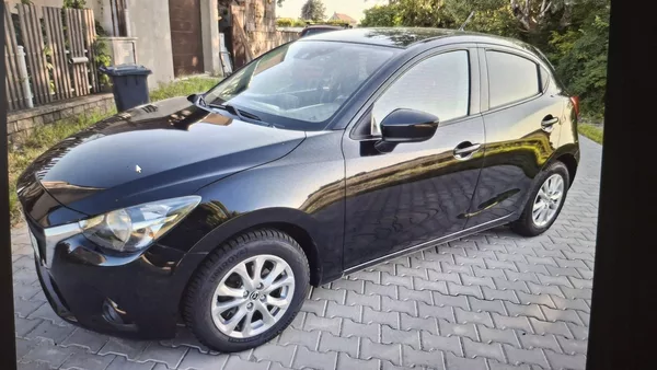 Mazda 2 1.5 66kw facelit max.výbava - foto 10