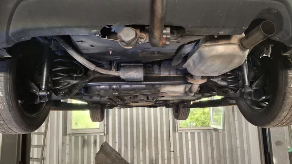 Mazda 2 1.5 66kw facelit max.výbava - foto 17