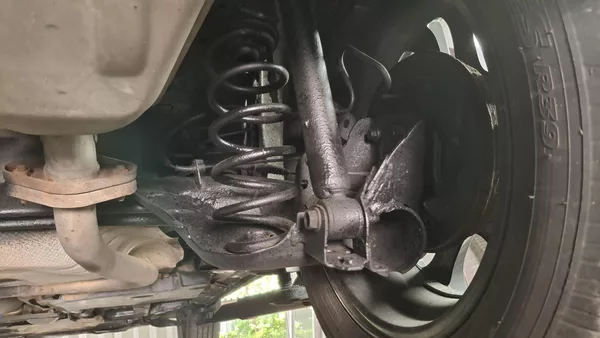Mazda 2 1.5 66kw facelit max.výbava - foto 18