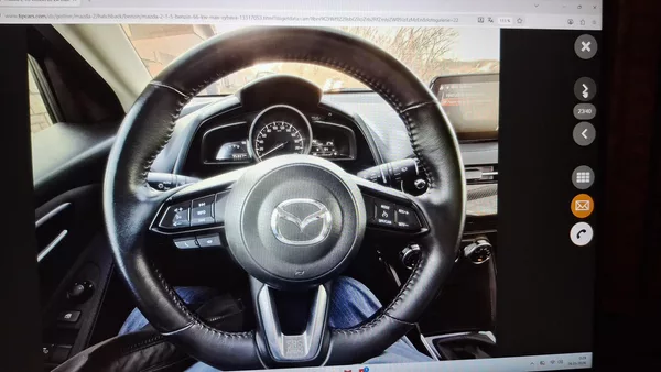 Mazda 2 1.5 66kw facelit max.výbava - foto 21