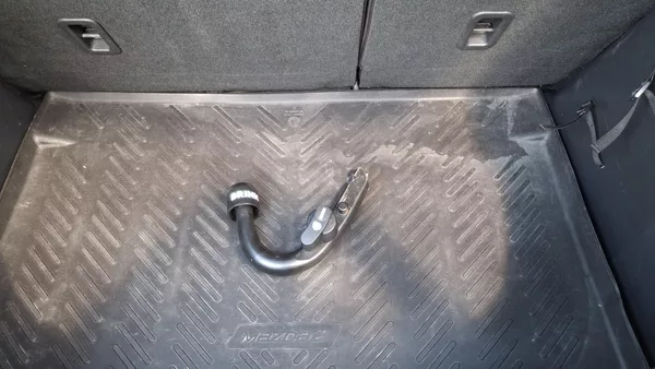 Mazda 2 1.5 66kw facelit max.výbava - foto 26