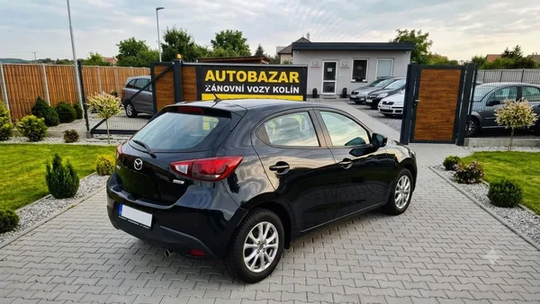 Mazda 2 1.5 66kw facelit max.výbava - foto 39