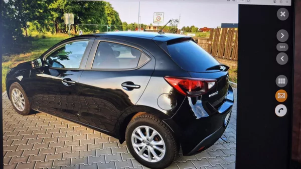 Mazda 2 1.5 66kw facelit max.výbava - foto 7