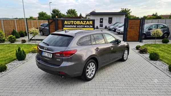 Mazda 6 2.0 benzin Facelit 1. majitel - foto 48