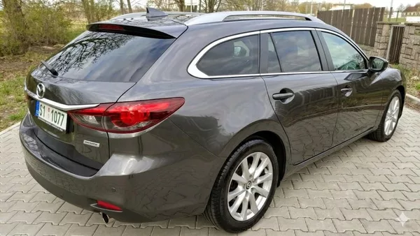 Mazda 6 2.0 benzin Facelit 1. majitel - foto 9