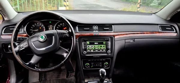 Škoda Superb 2.0 TDI 125 kw 1. majitel - foto 27