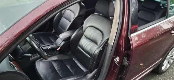 Škoda Superb 2.0 TDI 125 kw 1. majitel - foto 32